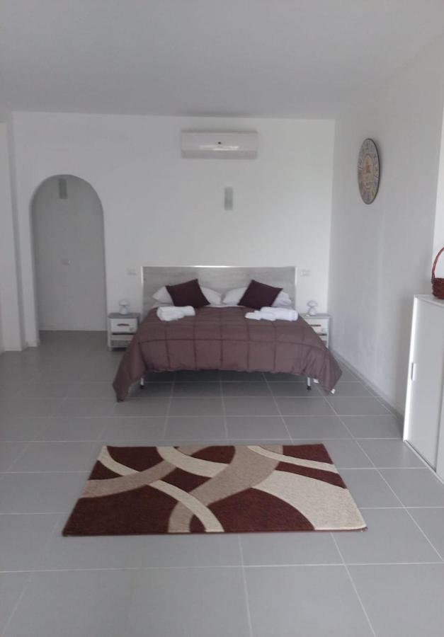 La Staccionata Bianca Bed & Breakfast วิแตร์โบ ภายนอก รูปภาพ