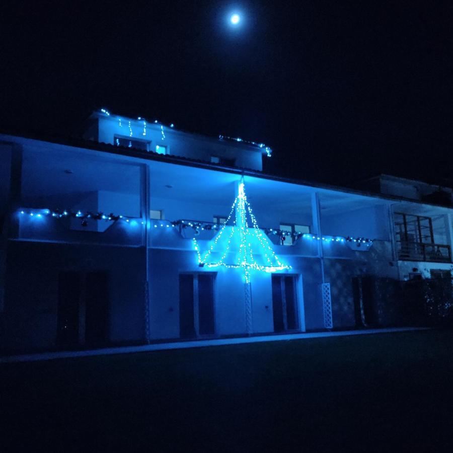 La Staccionata Bianca Bed & Breakfast วิแตร์โบ ภายนอก รูปภาพ
